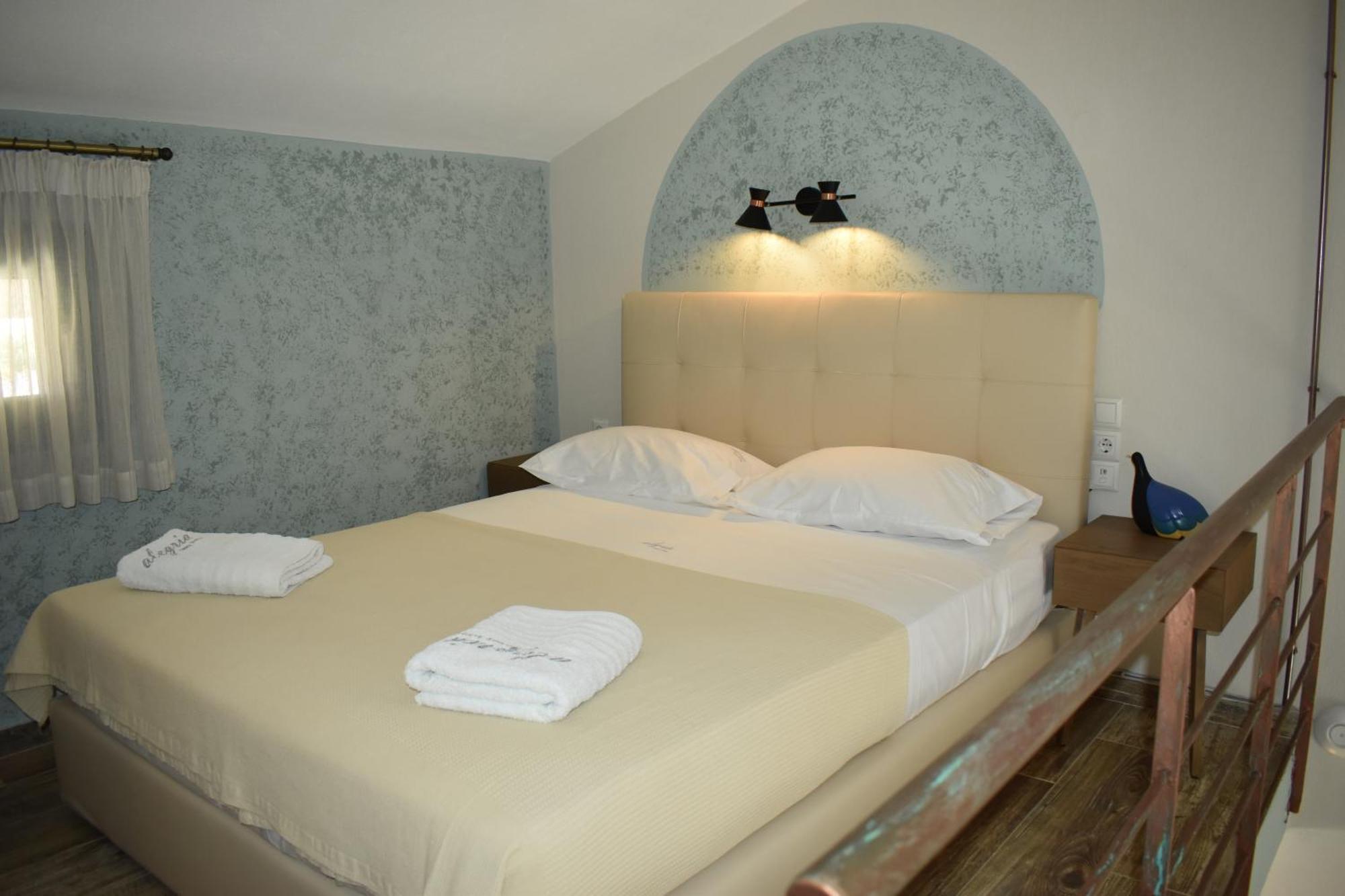 Alegria Suites Nikiti (Sithonia) Exterior foto